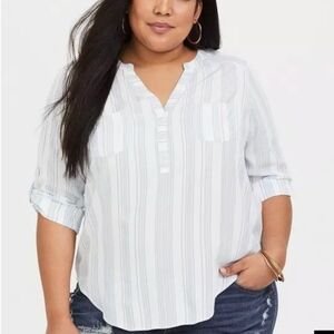 Torrid Blue and White 3/4 Sleeve Blouse r